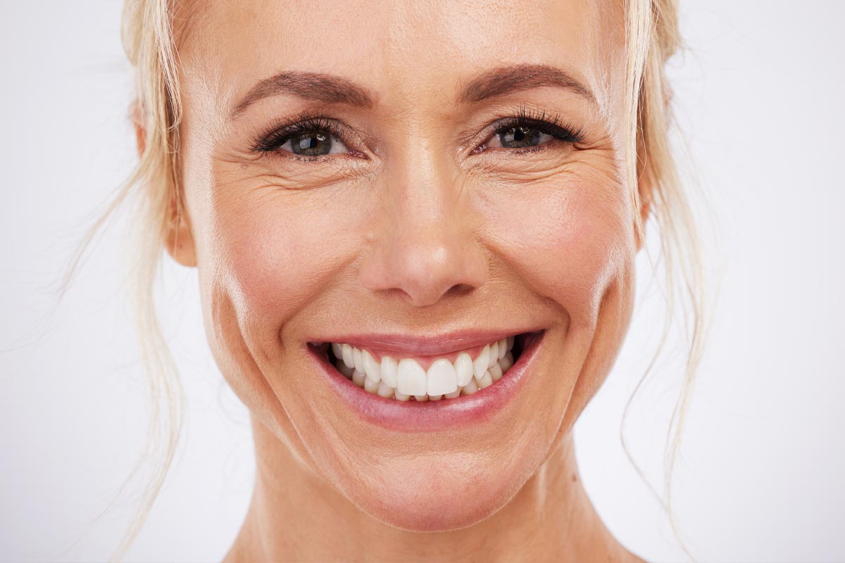 How to Keep Your Gums Healthy in Old Age?