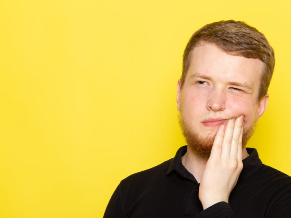 Plaque on Teeth & Gingivitis: Warning Signs Kirkland Dentists Treat Daily