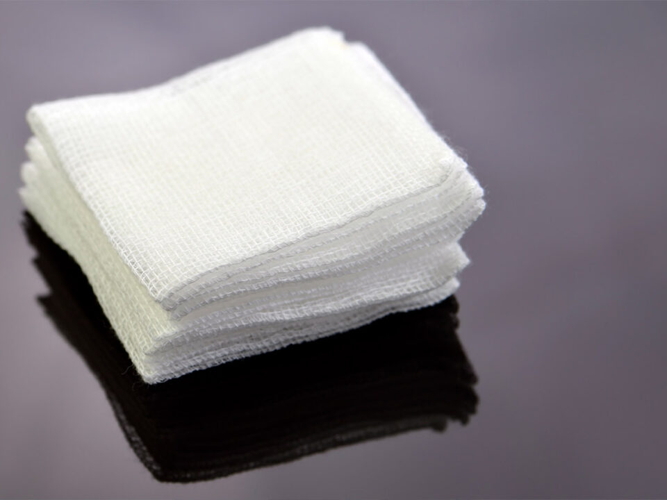 When to Stop Using Gauze after Wisdom Tooth Extraction?